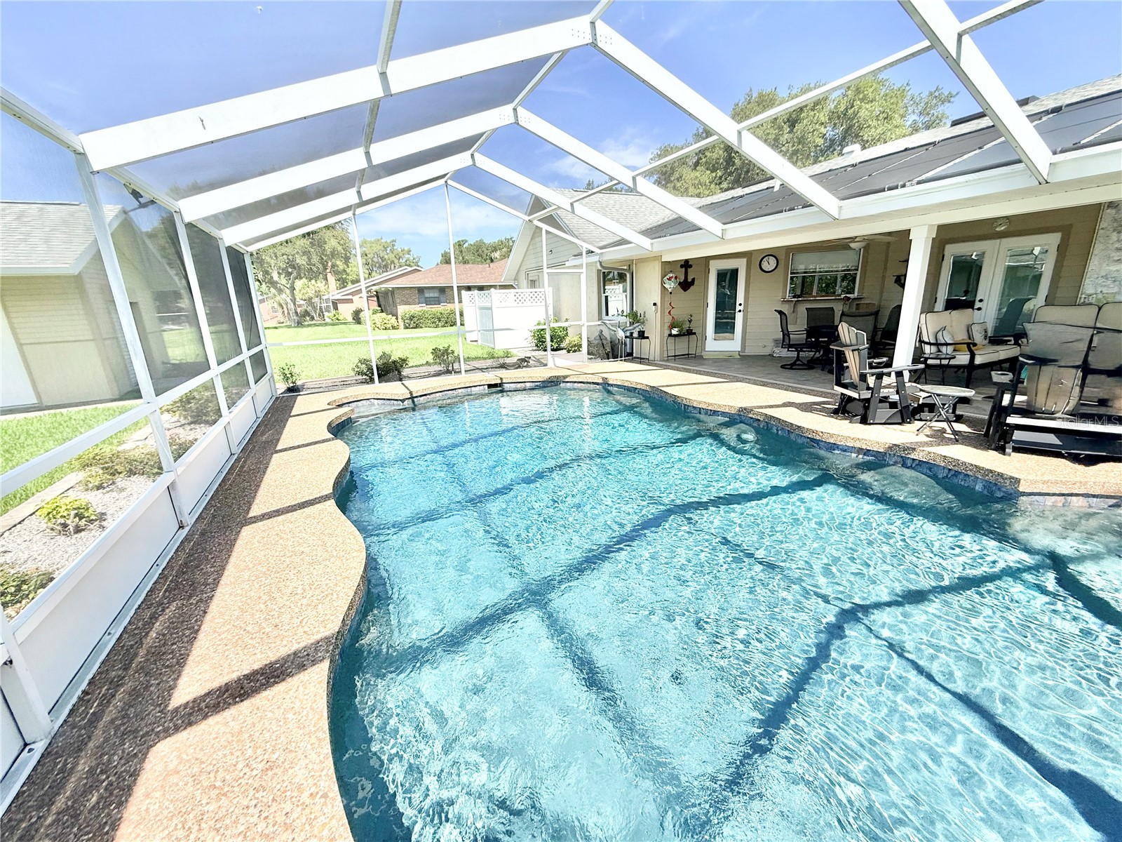 305 W Delaware Street Tavares FL 32778 - LAKE EUSTIS G5115352 image3