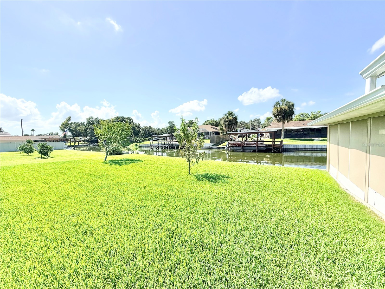 305 W Delaware Street Tavares FL 32778 - LAKE EUSTIS G5115352 image45