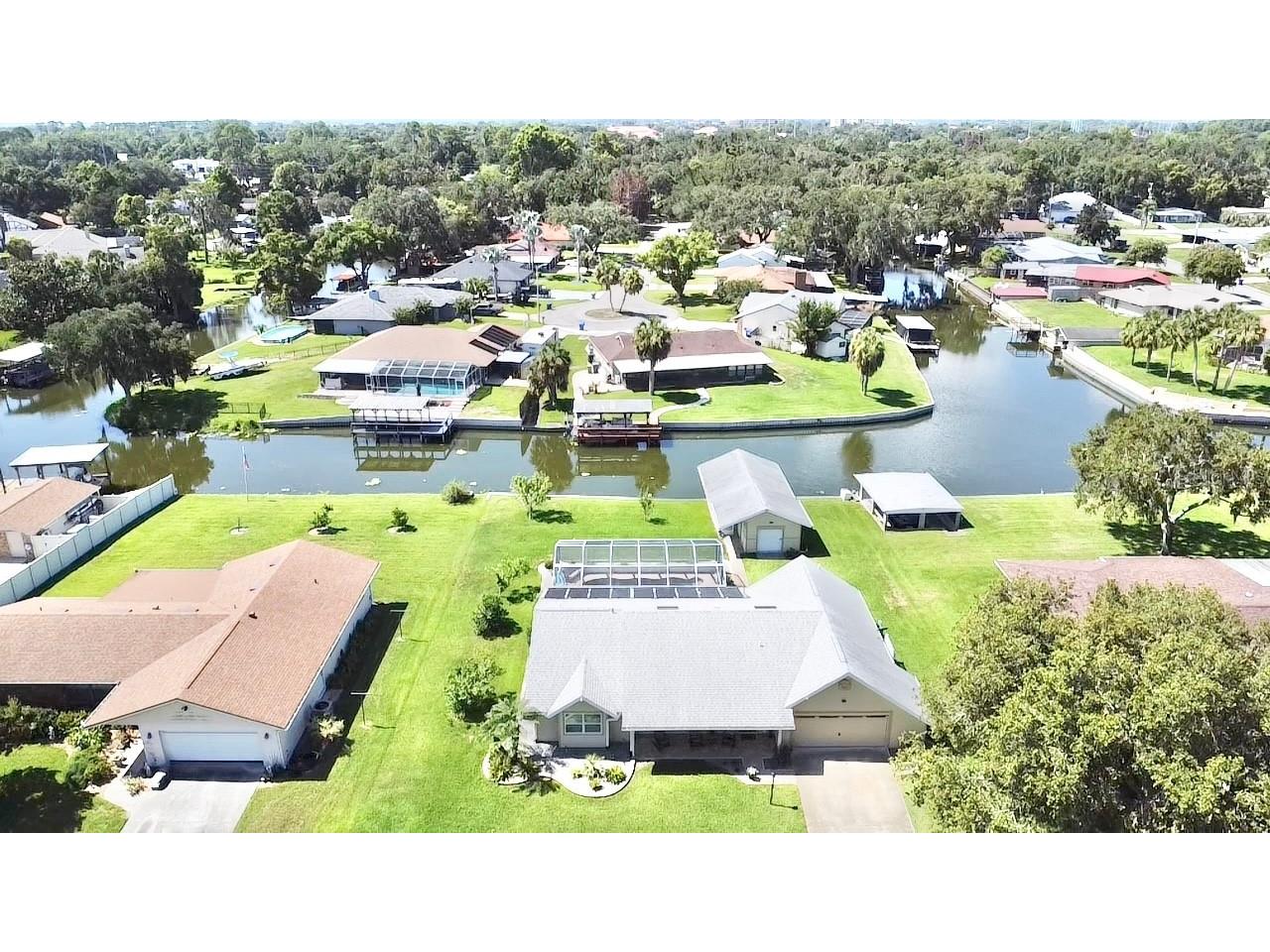 305 W Delaware Street Tavares FL 32778 - LAKE EUSTIS G5115352 image49