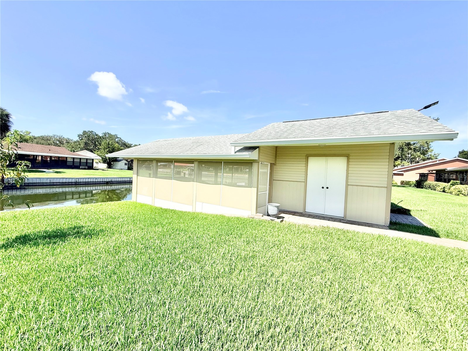 305 W Delaware Street Tavares FL 32778 - LAKE EUSTIS G5115352 image5