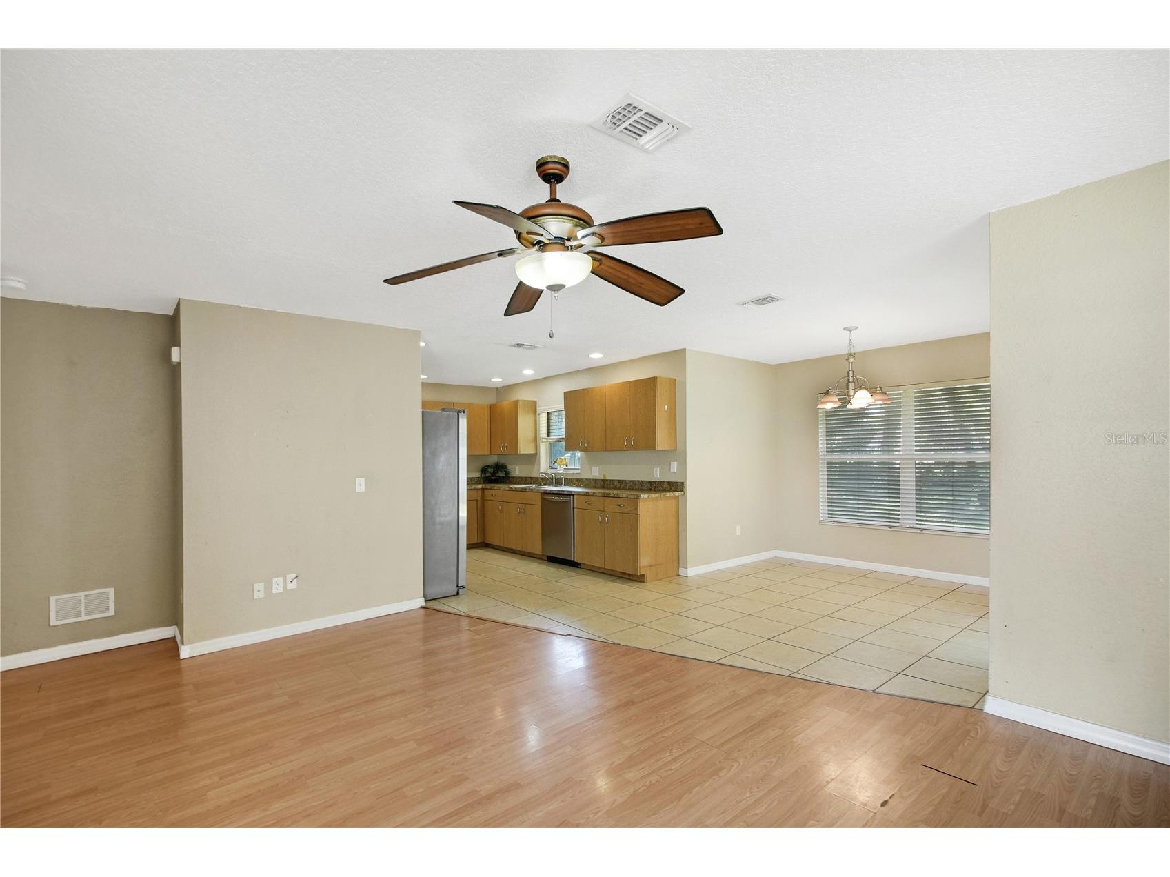 305 W Fountain Street Fruitland Park FL 34731 G5110329 image5