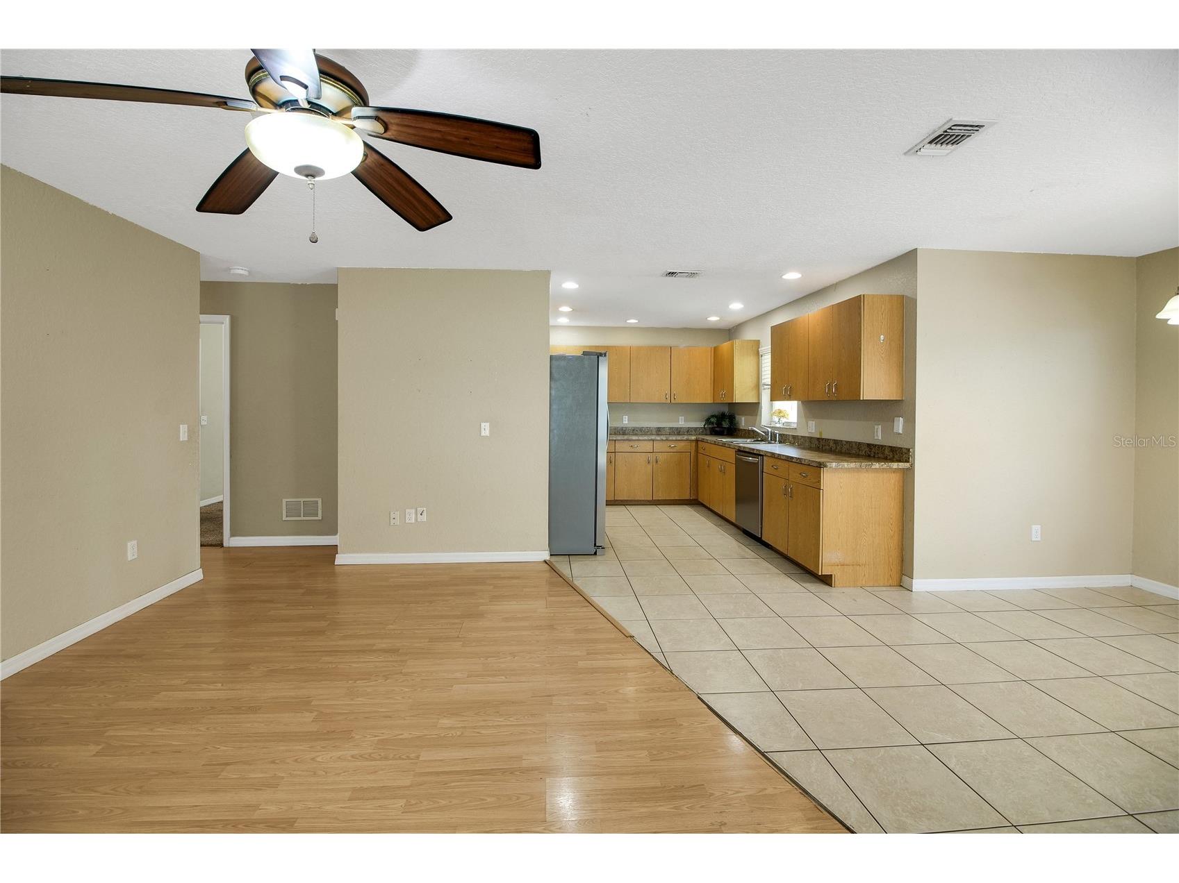 305 W Fountain Street Fruitland Park FL 34731 G5110329 image7