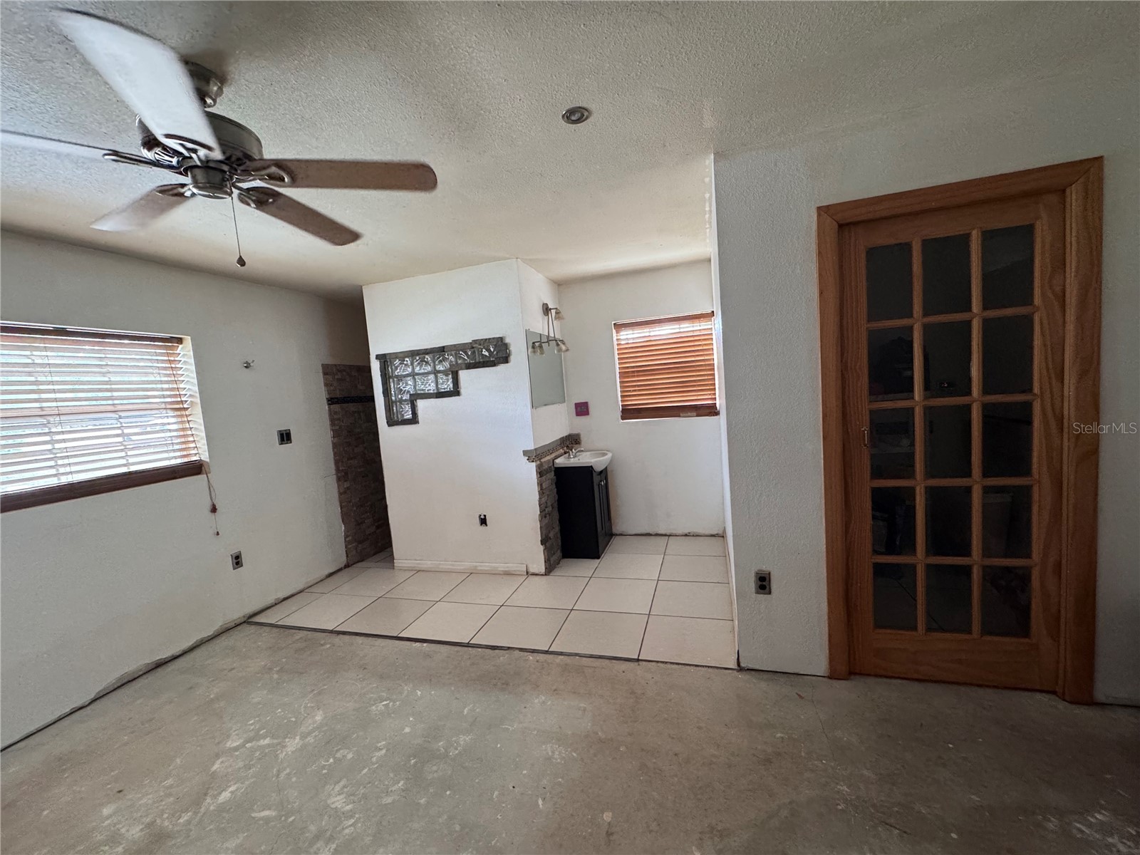3050 8th Street Sarasota FL 34237 A4688907 image10