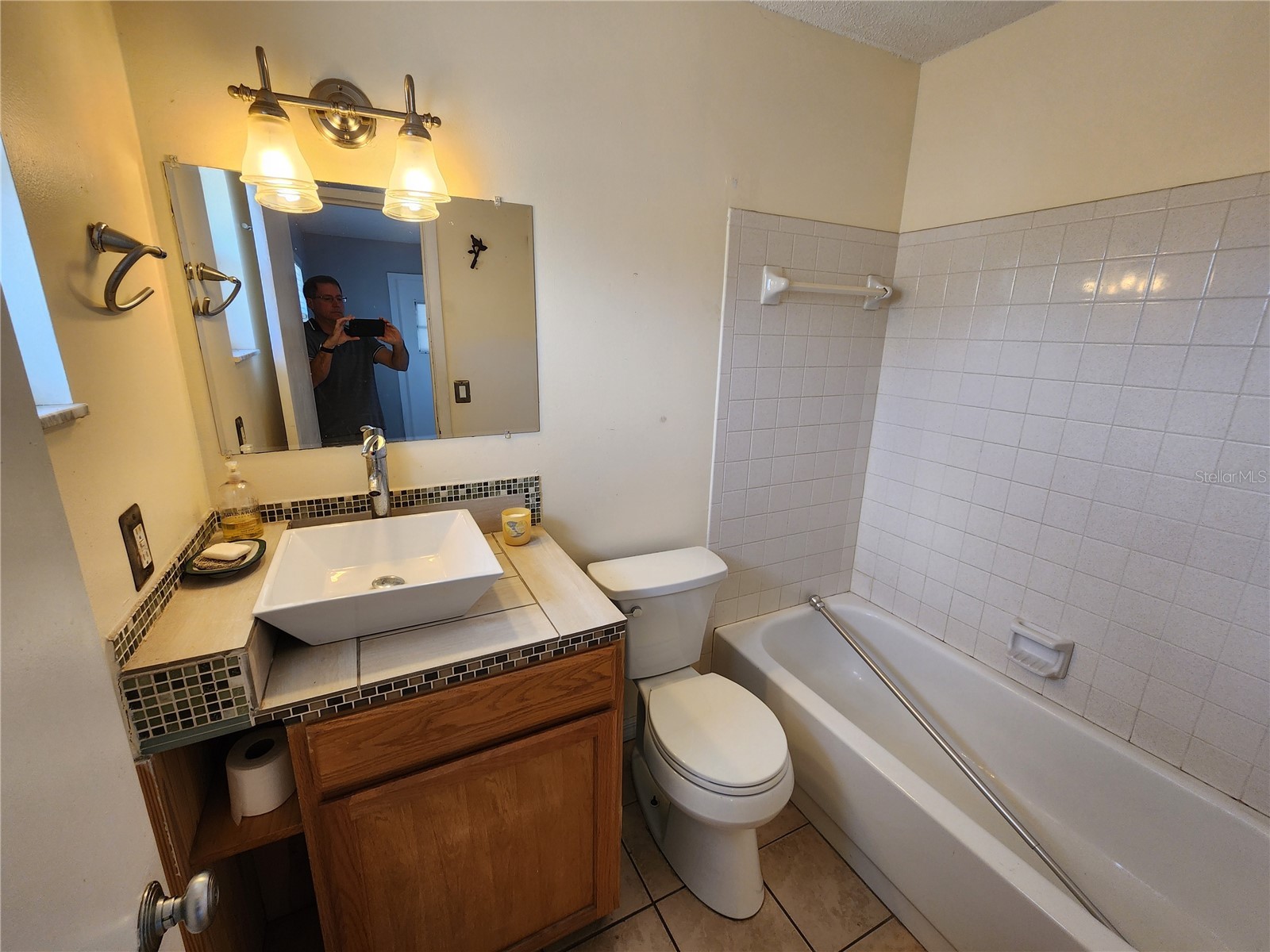 3050 8th Street Sarasota FL 34237 A4688907 image18