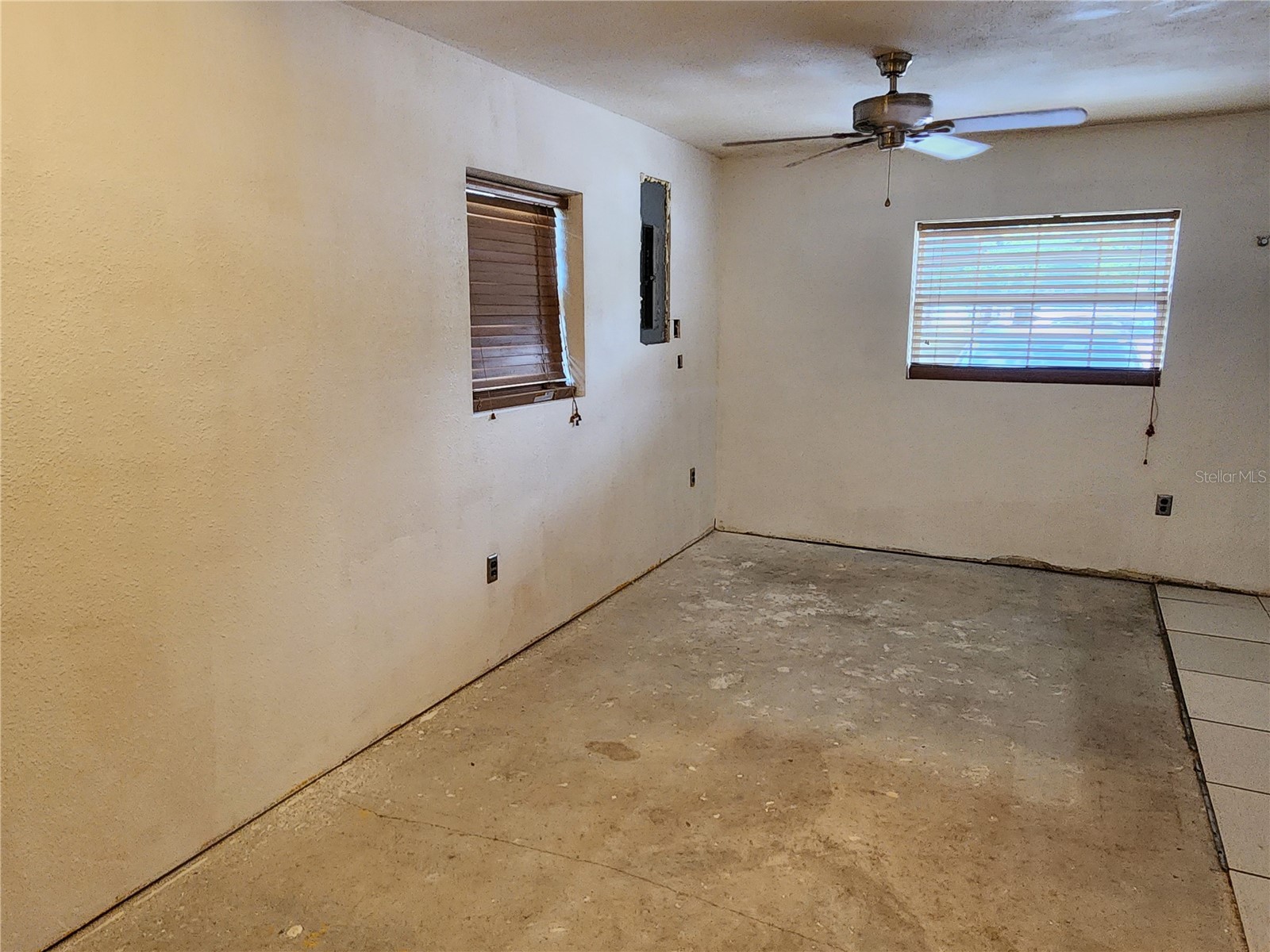 3050 8th Street Sarasota FL 34237 A4688907 image9