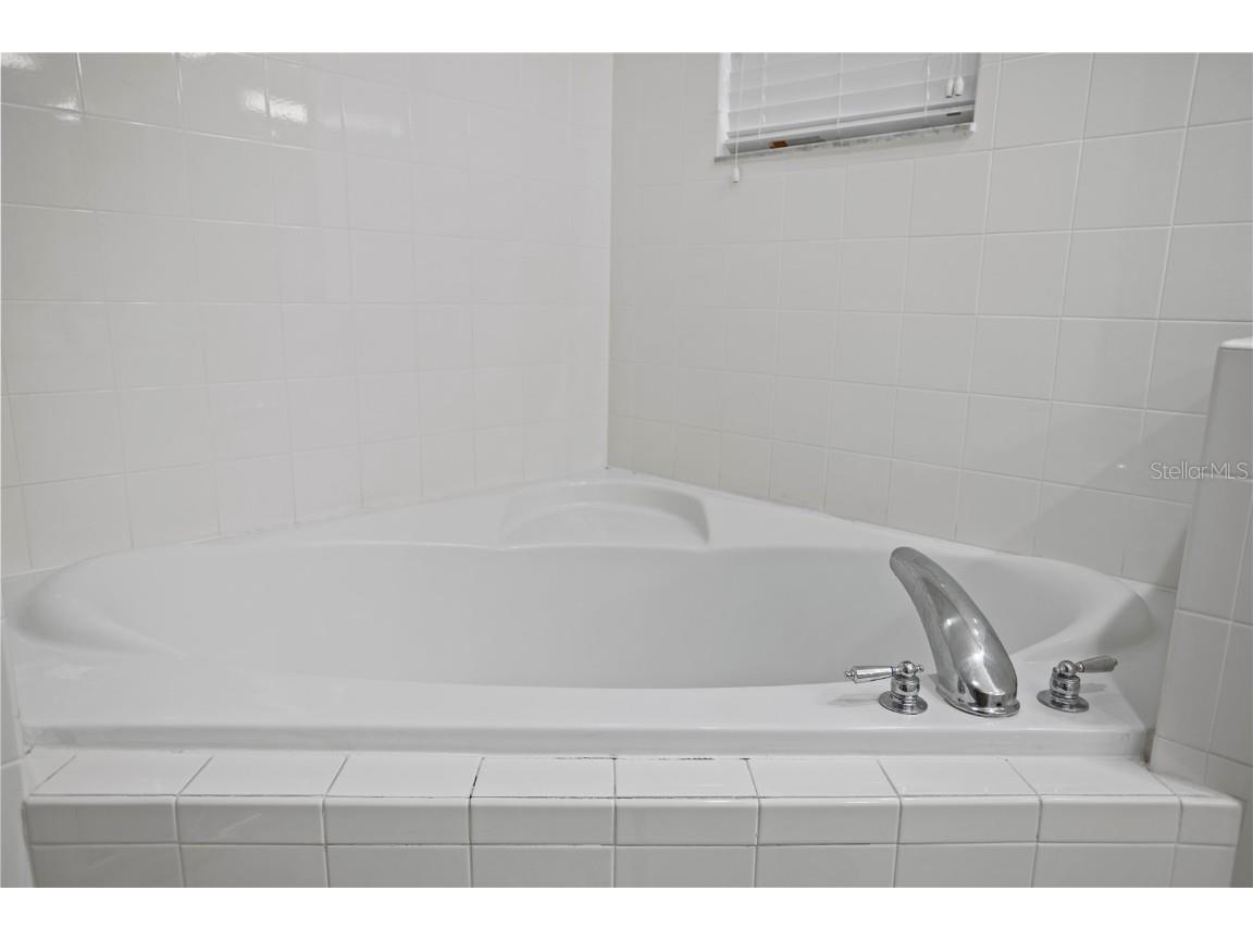 3050 Pirates Retreat Court #303 Kissimmee FL 34747 O6272109 image16