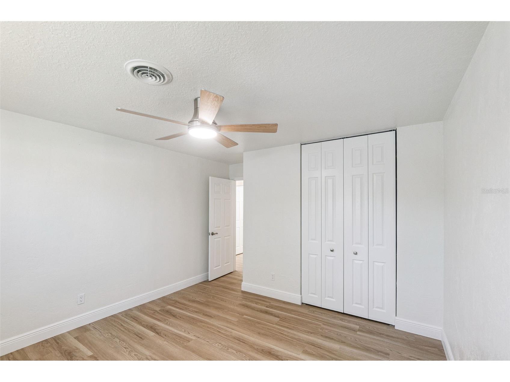 3050 Princeton Avenue Daytona Beach FL 32118 O6398141 image24