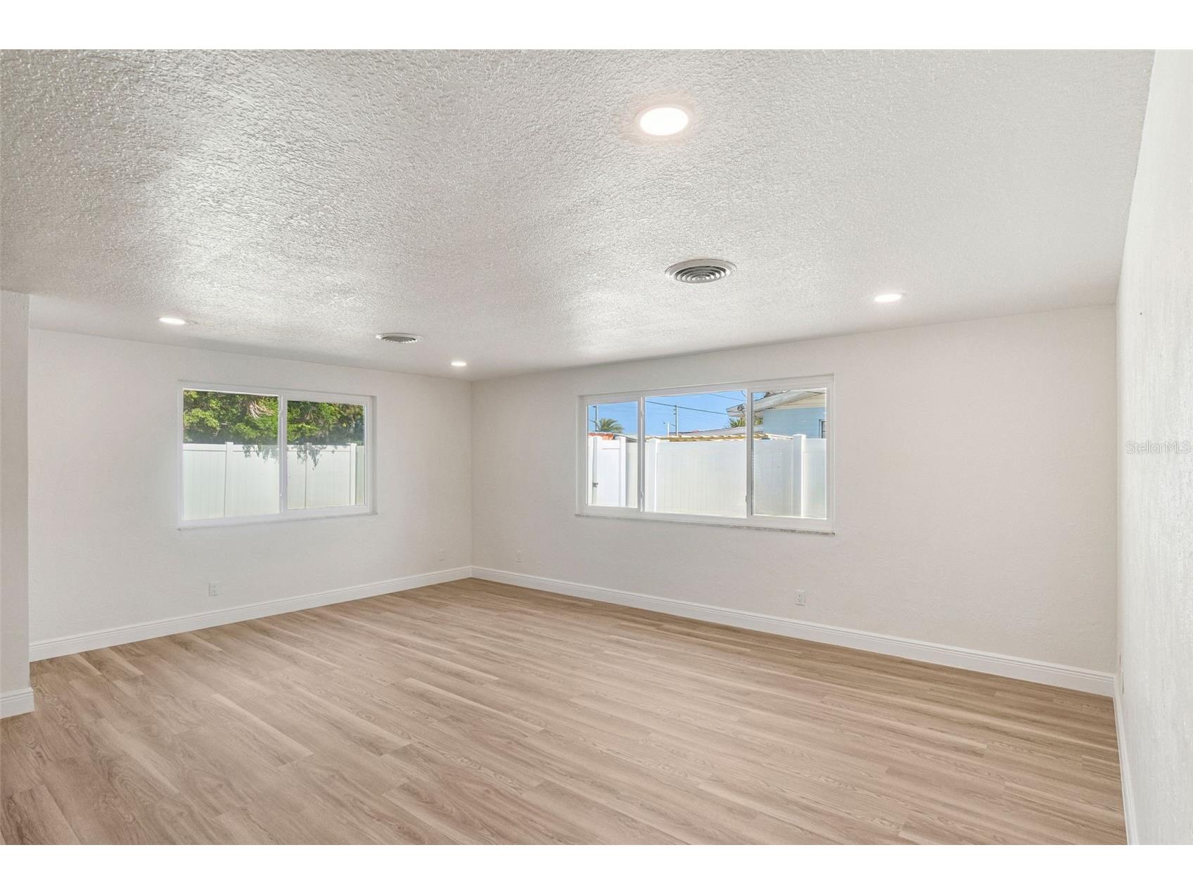 3050 Princeton Avenue Daytona Beach FL 32118 O6398141 image26