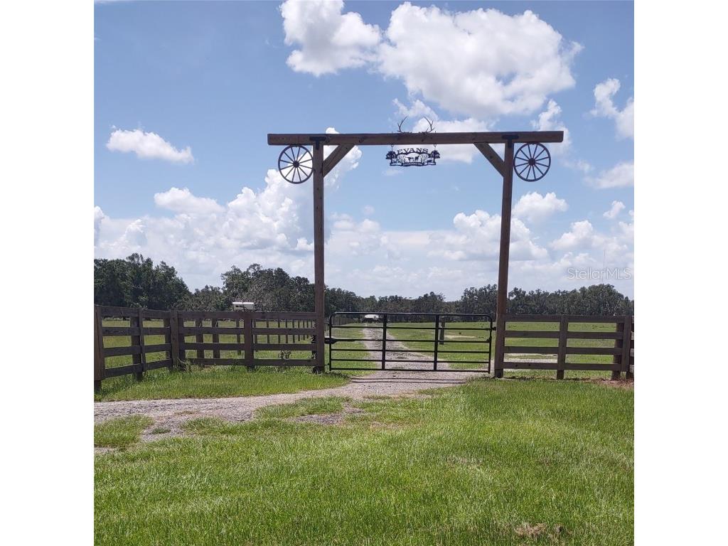 30500 34th Avenue E Myakka City FL 34251 - MANATEE RIVER A4664674 image2