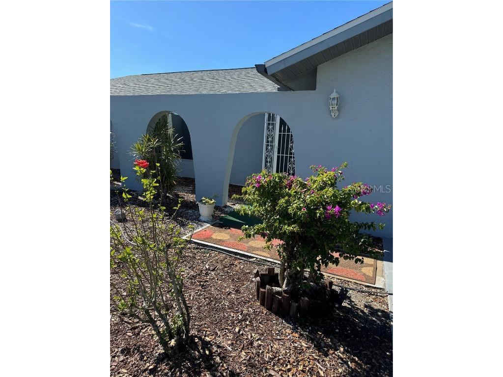 3051 Beacon Drive Port Charlotte FL 33952 C7501163 image1