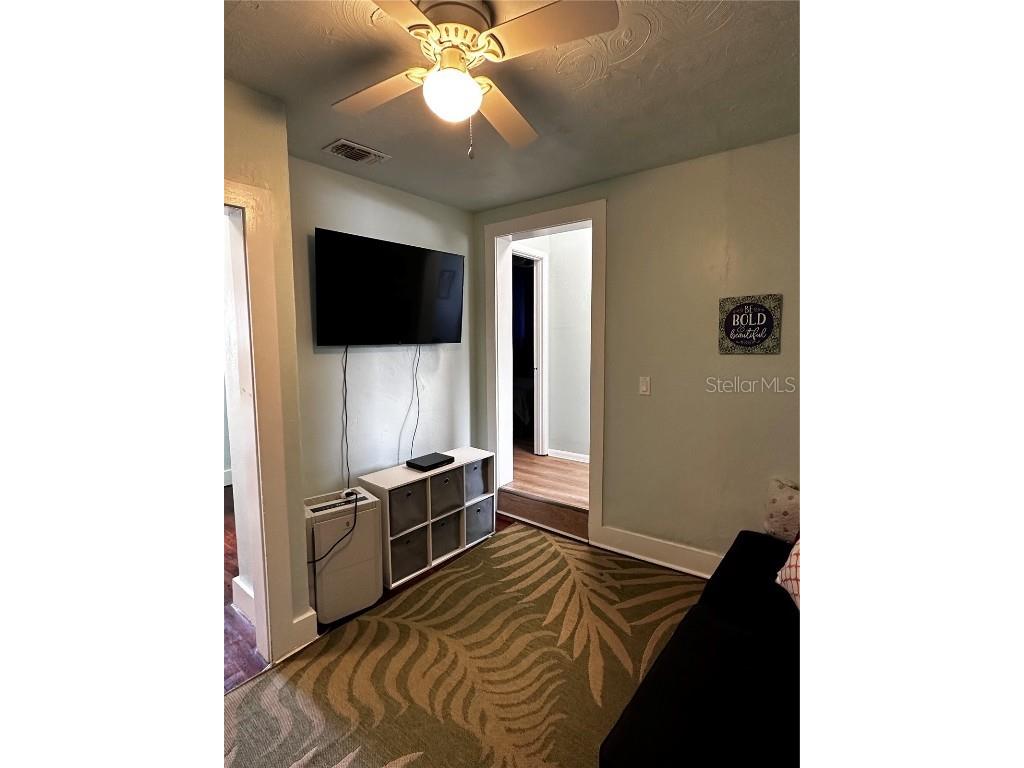 3052 Alta Vista St Sarasota FL 34237 A4659266 image17