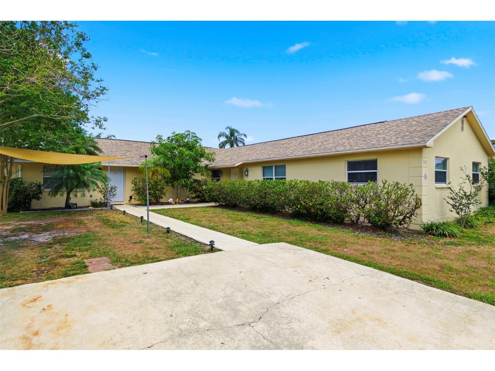 3052 Park Lane #B Dunedin FL 34698 W7885634 image1