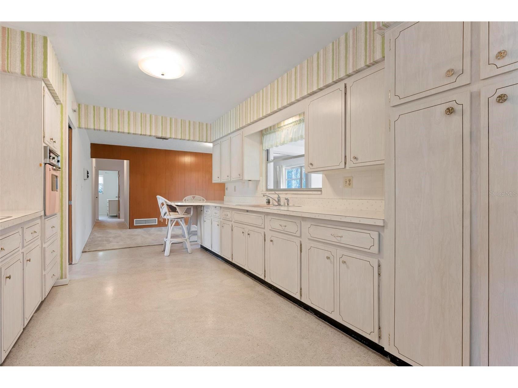 3052 Webber Street Sarasota FL 34239 A4685956 image14