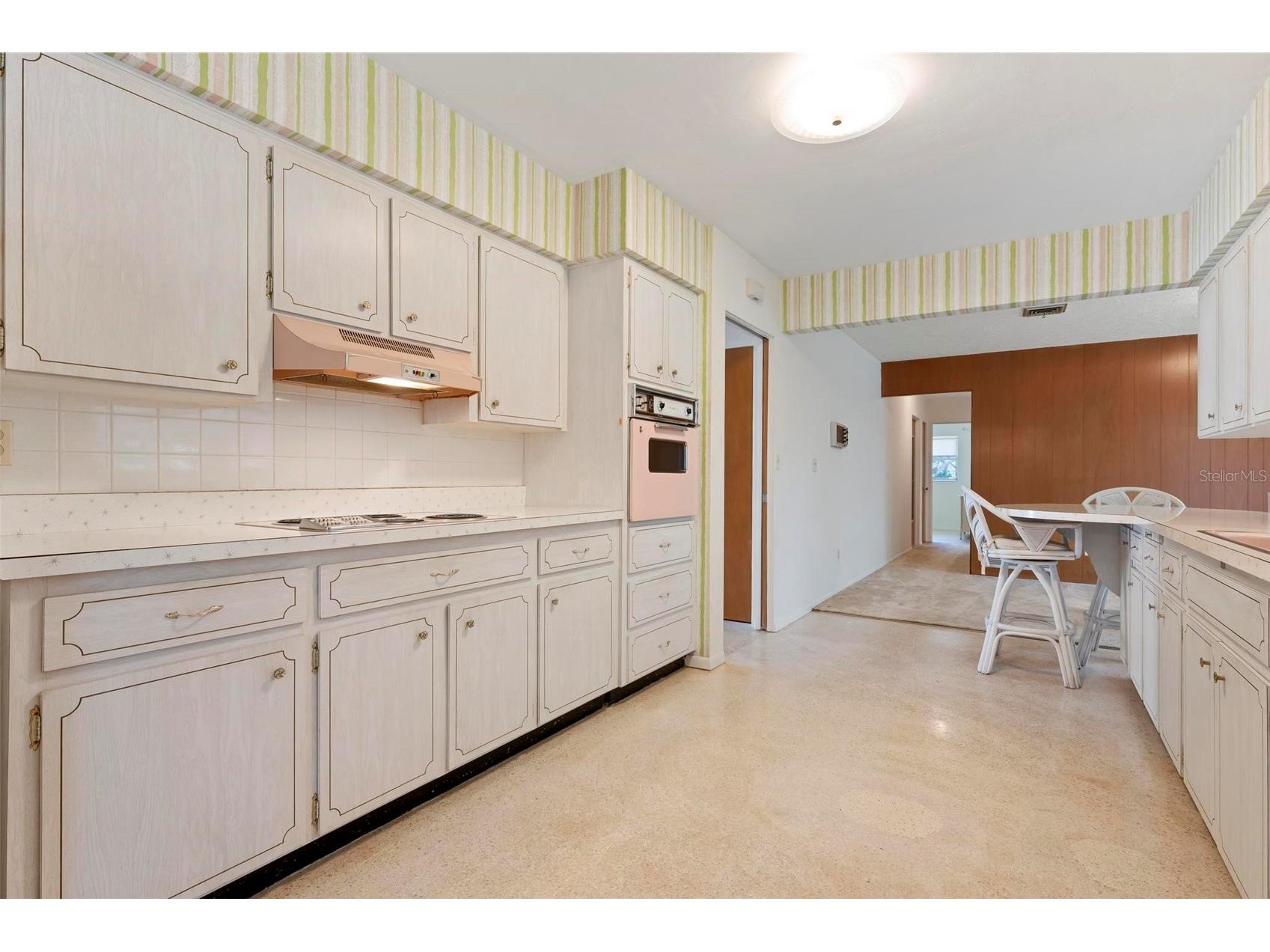 3052 Webber Street Sarasota FL 34239 A4685956 image15