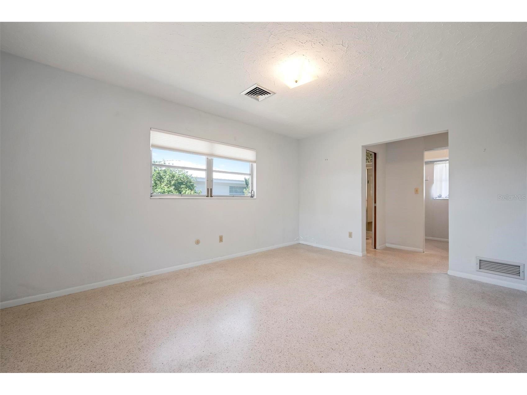 3052 Webber Street Sarasota FL 34239 A4685956 image25