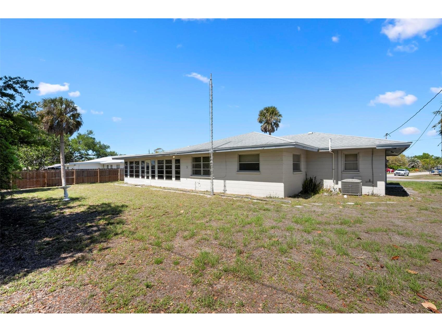 3052 Webber Street Sarasota FL 34239 A4685956 image39