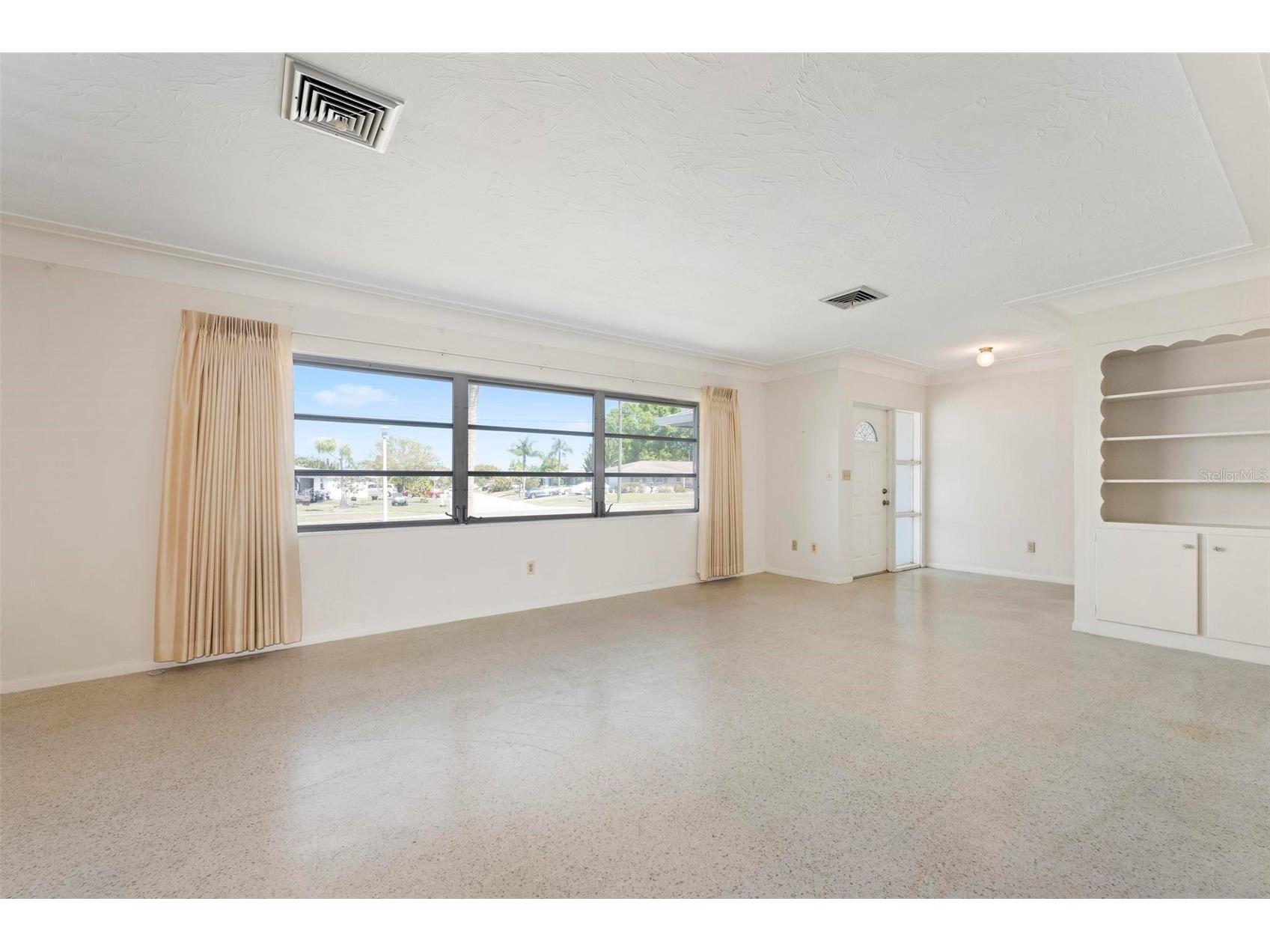 3052 Webber Street Sarasota FL 34239 A4685956 image5