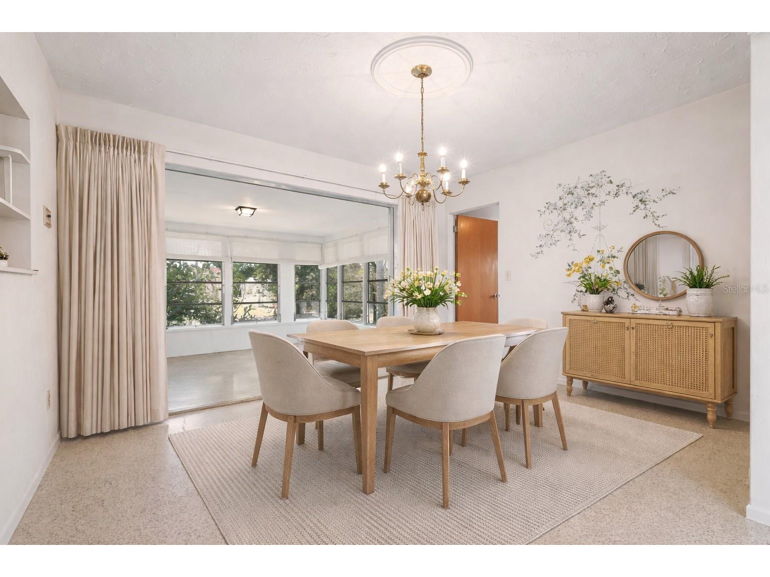 3052 Webber Street Sarasota FL 34239 A4685956 image8