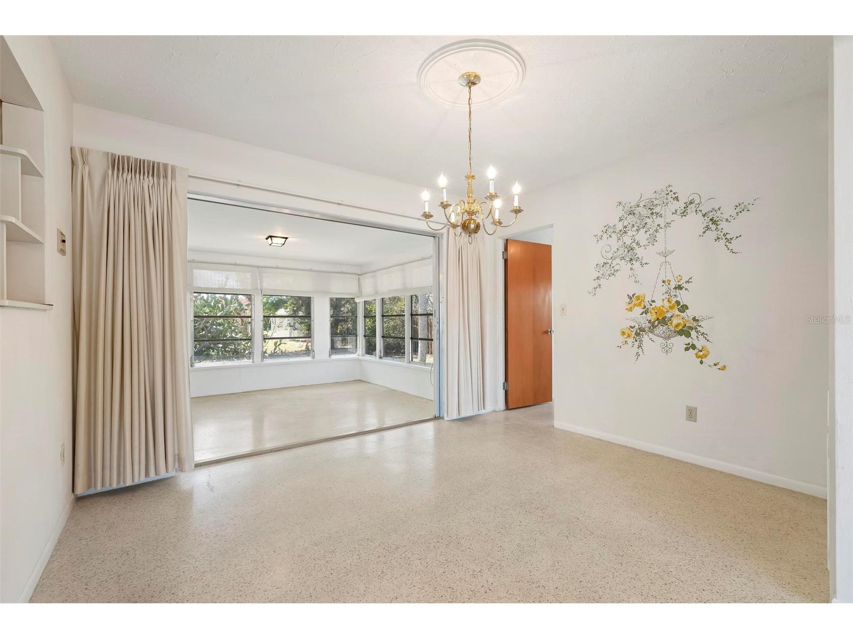 3052 Webber Street Sarasota FL 34239 A4685956 image9
