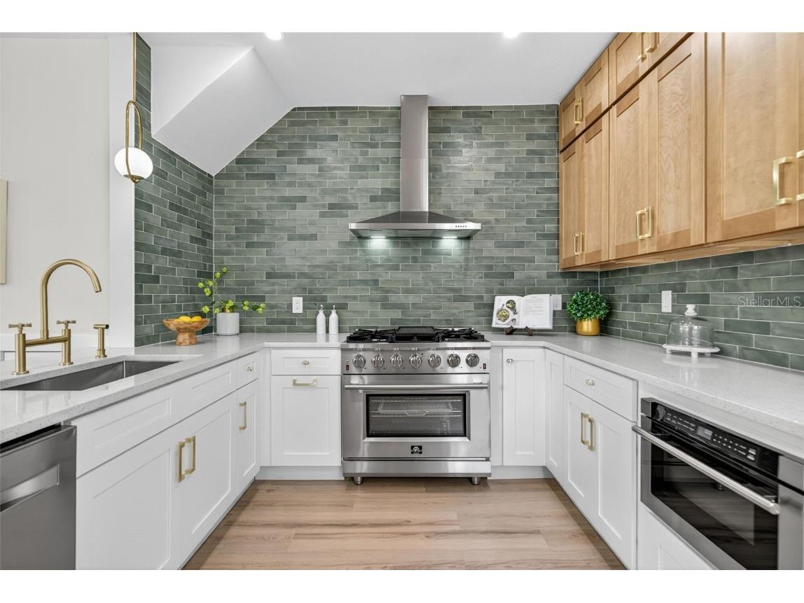 3053 2nd Avenue N Saint Petersburg FL 33713 TB8434314 image6