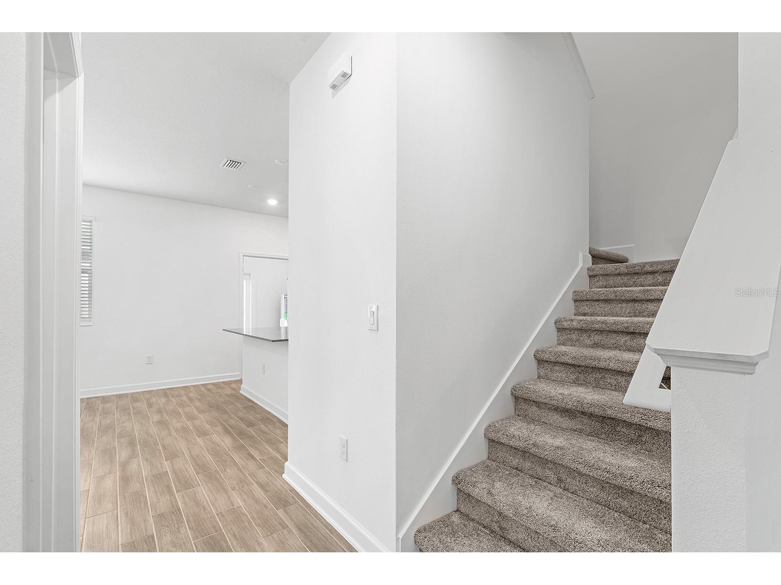 3053 Ella Way Saint Cloud FL 34771 O6408355 image9