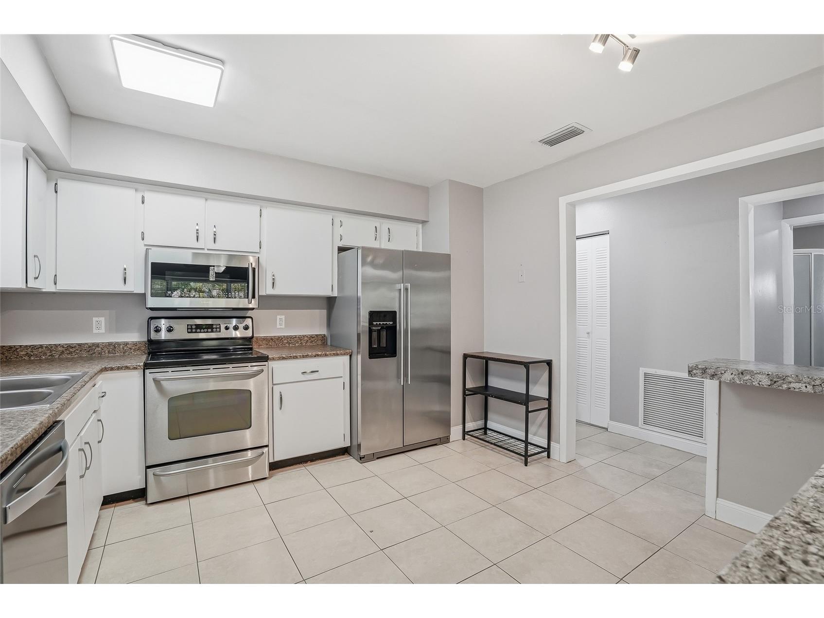 3053 Oaklawn Ave Largo FL 33771 TB8503858 image11