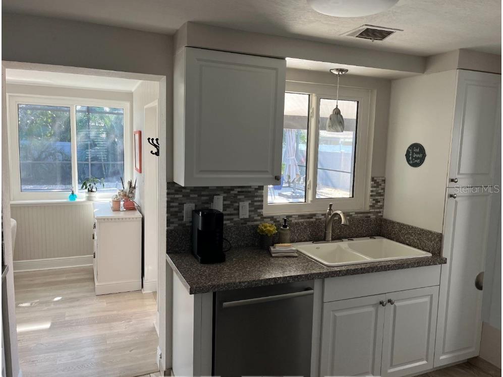 3054 Lockwood Terrace Sarasota FL 34231 A4631021 image12