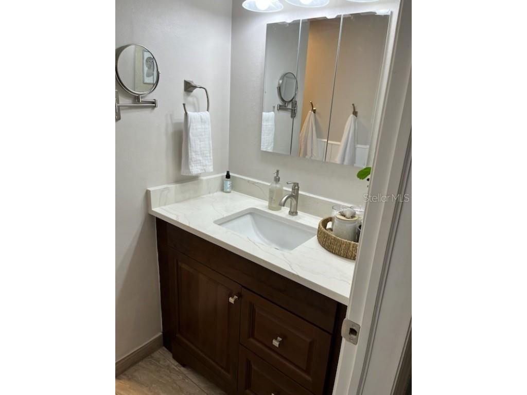 3054 Lockwood Terrace Sarasota FL 34231 A4631021 image20