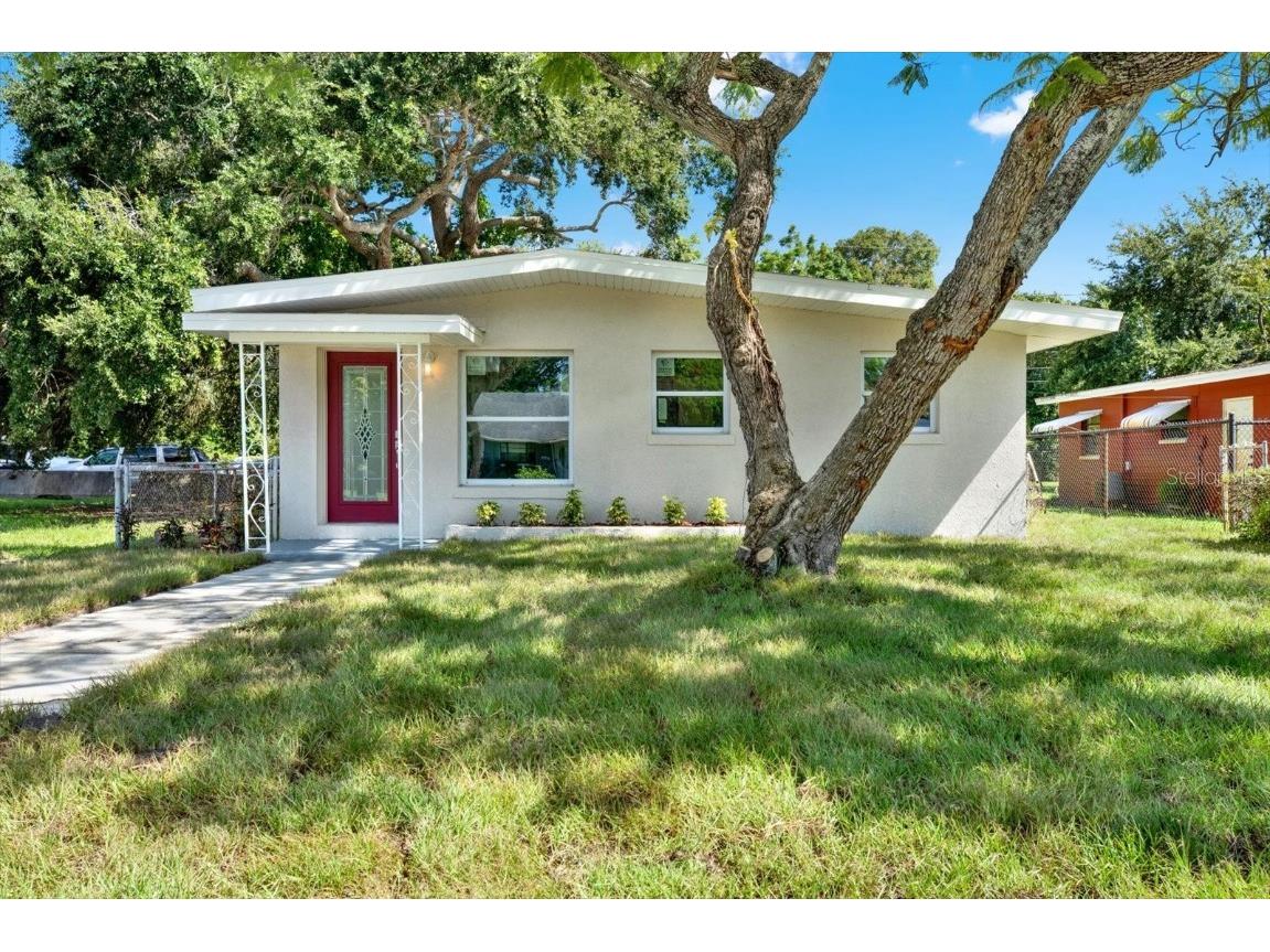 3055 Melrose Avenue S Saint Petersburg FL 33712 U8255307 image1