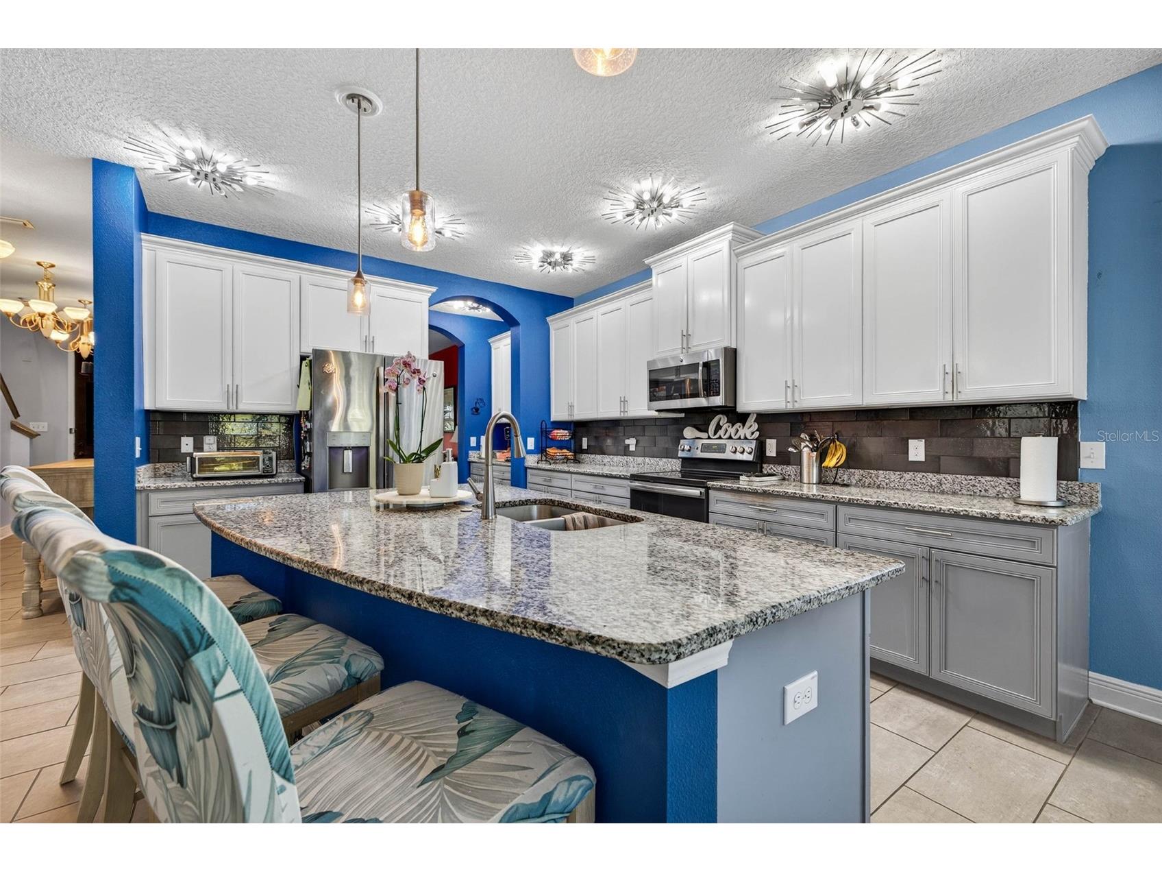 3059 3rd Avenue N Saint Petersburg FL 33713 TB8438067 image6