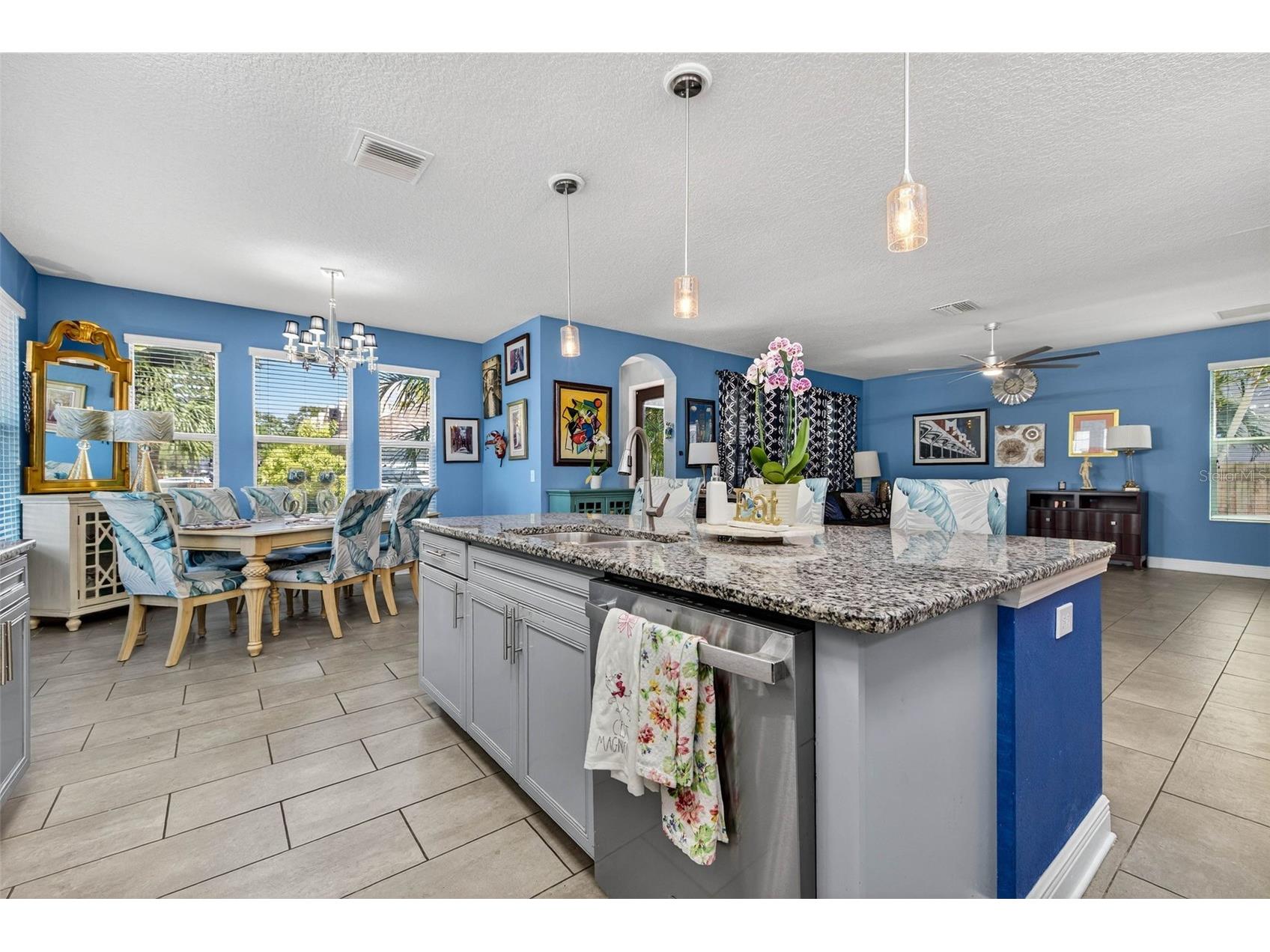 3059 3rd Avenue N Saint Petersburg FL 33713 TB8438067 image7