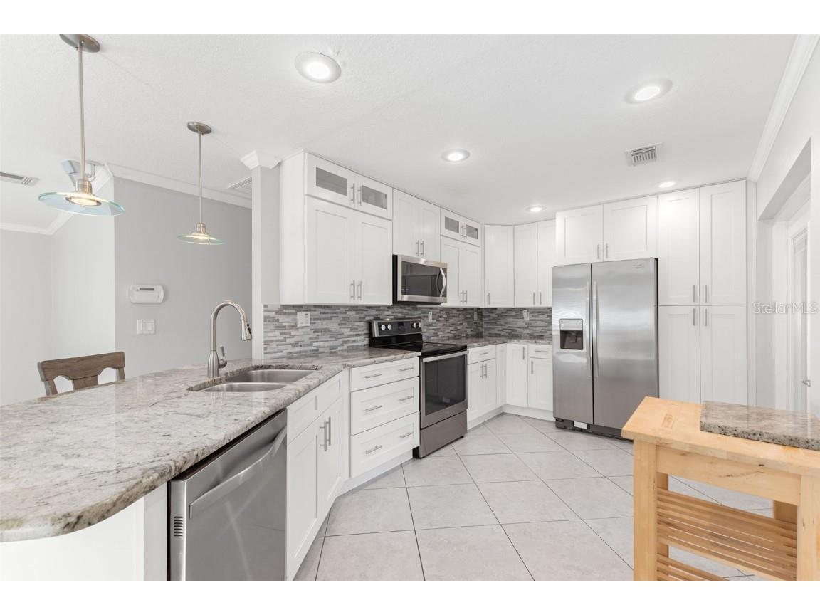 3059 Hickory Drive Largo FL 33770 - MCKAY CREEK TB8452453 image11