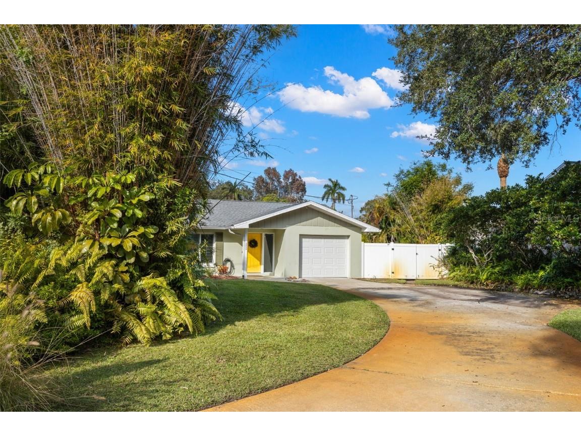 3059 Hickory Drive Largo FL 33770 - MCKAY CREEK TB8452453 image2