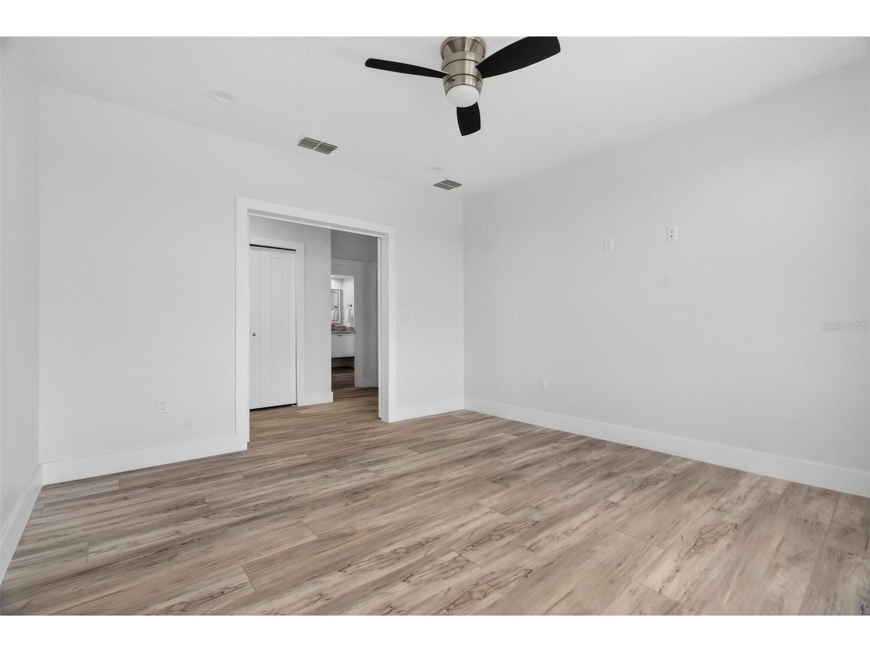 3059 S Lakeshore Court Eustis FL 32726 - LAKE LOUISE O6410630 image36