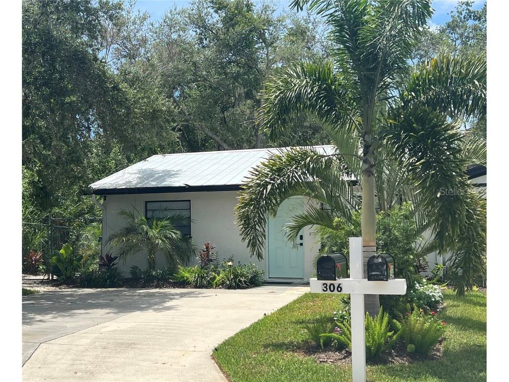 306 19th St. East Bradenton FL 34208 A4656643 image1