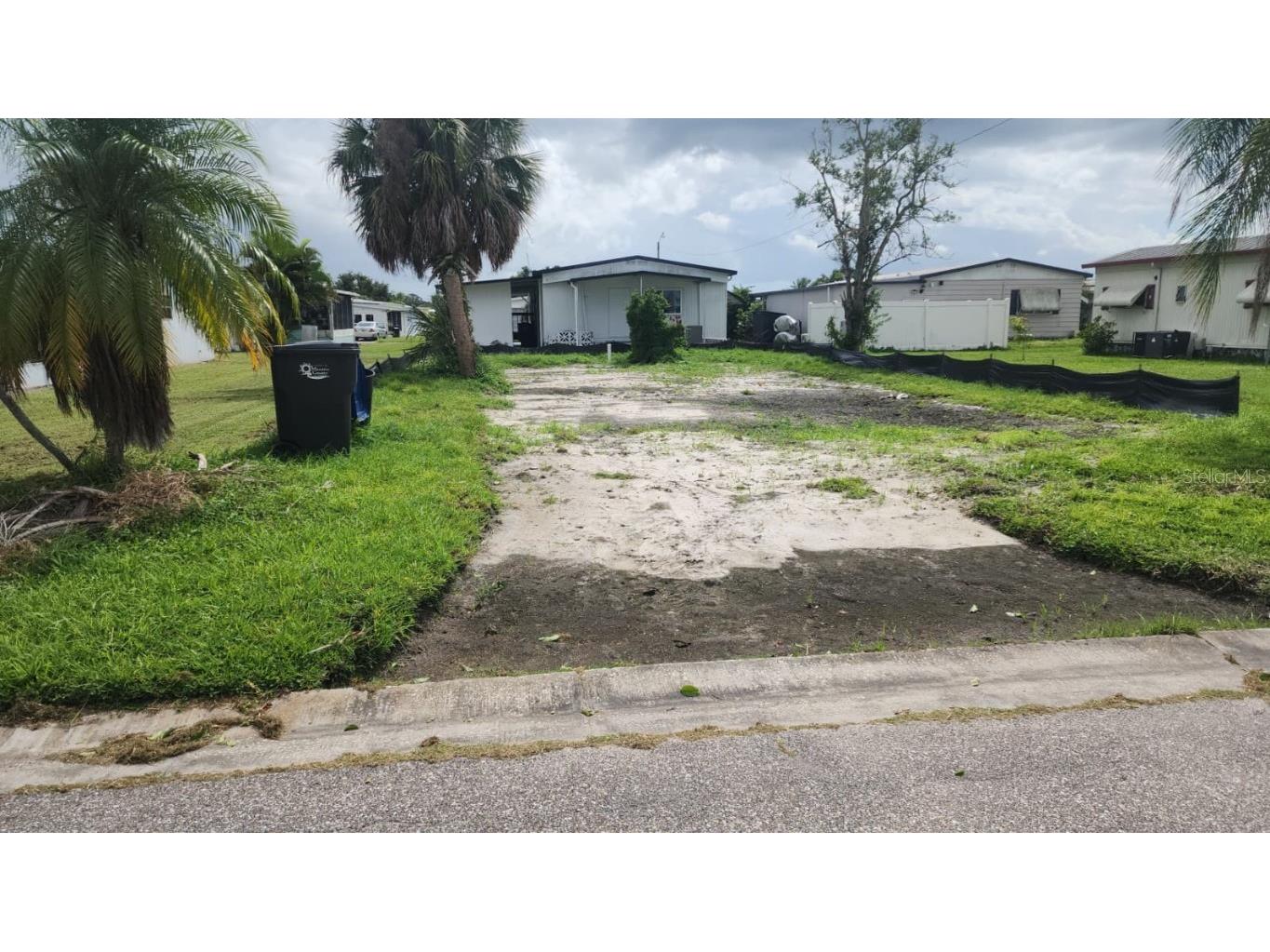 306 50th Avenue Plaza E Bradenton FL 34203 A4666841 image1