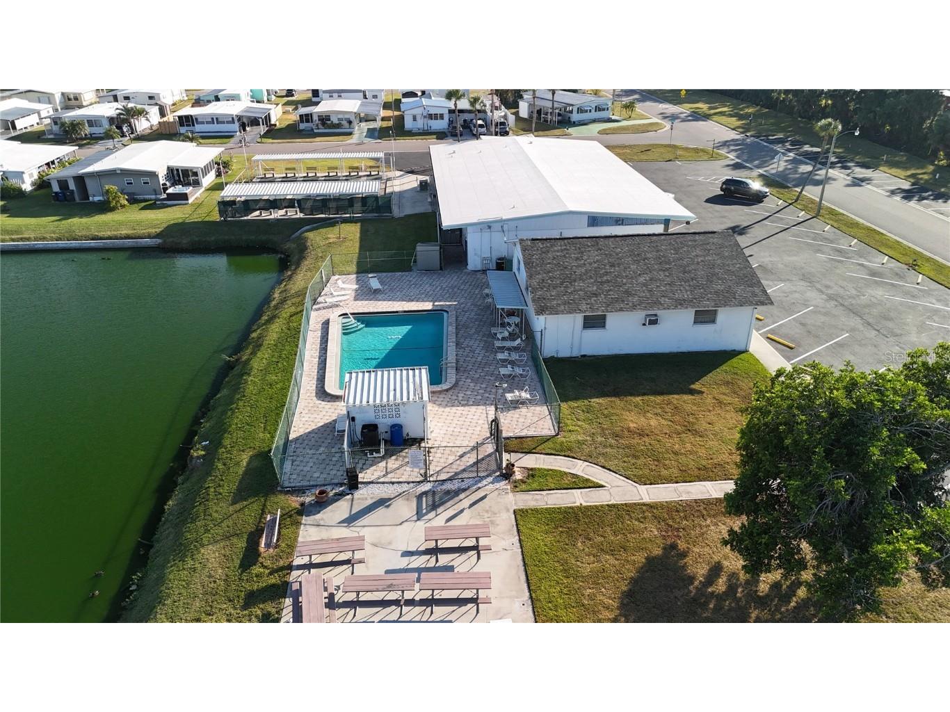 306 50th Avenue Plaza E Bradenton FL 34203 A4666841 image3