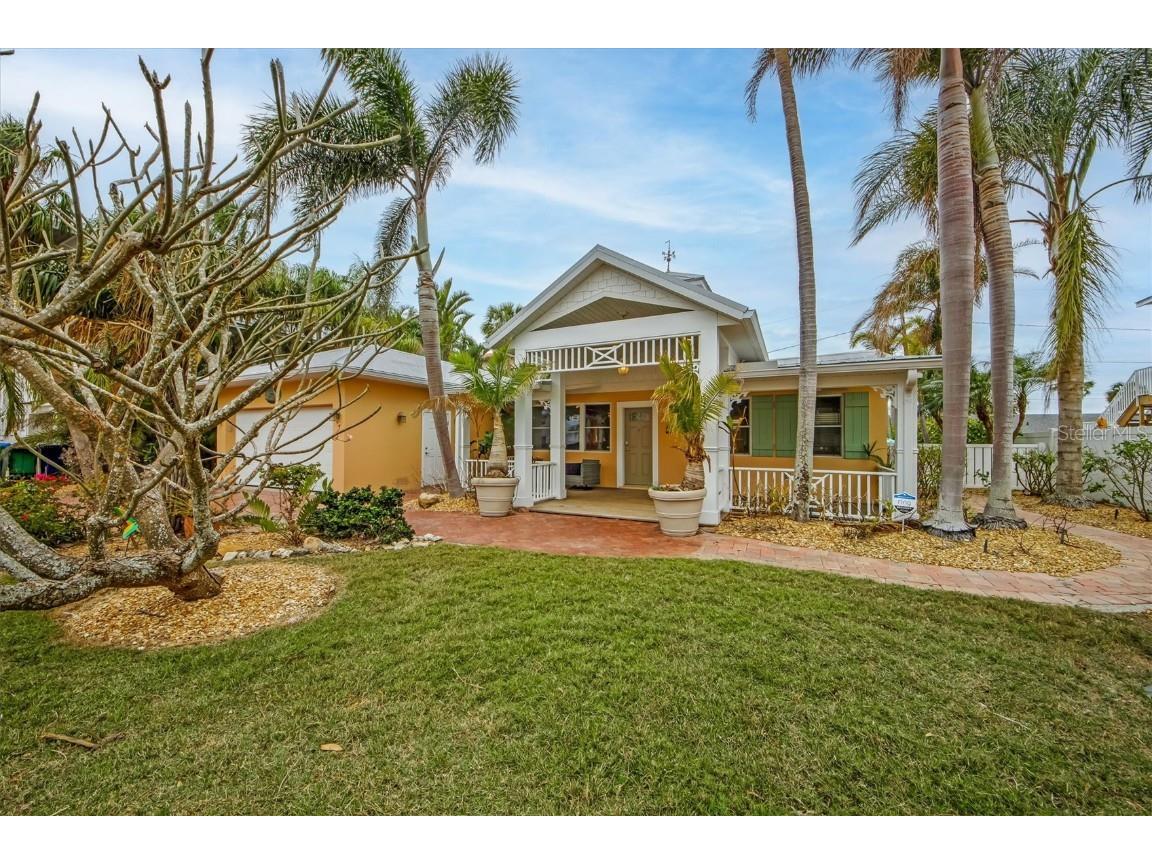 306 55th Street Holmes Beach FL 34217 A4637266 image1