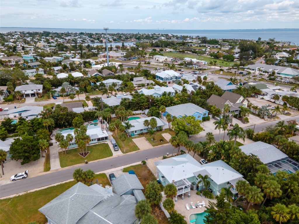 306 57th Street Holmes Beach FL 34217 A4583579 image1