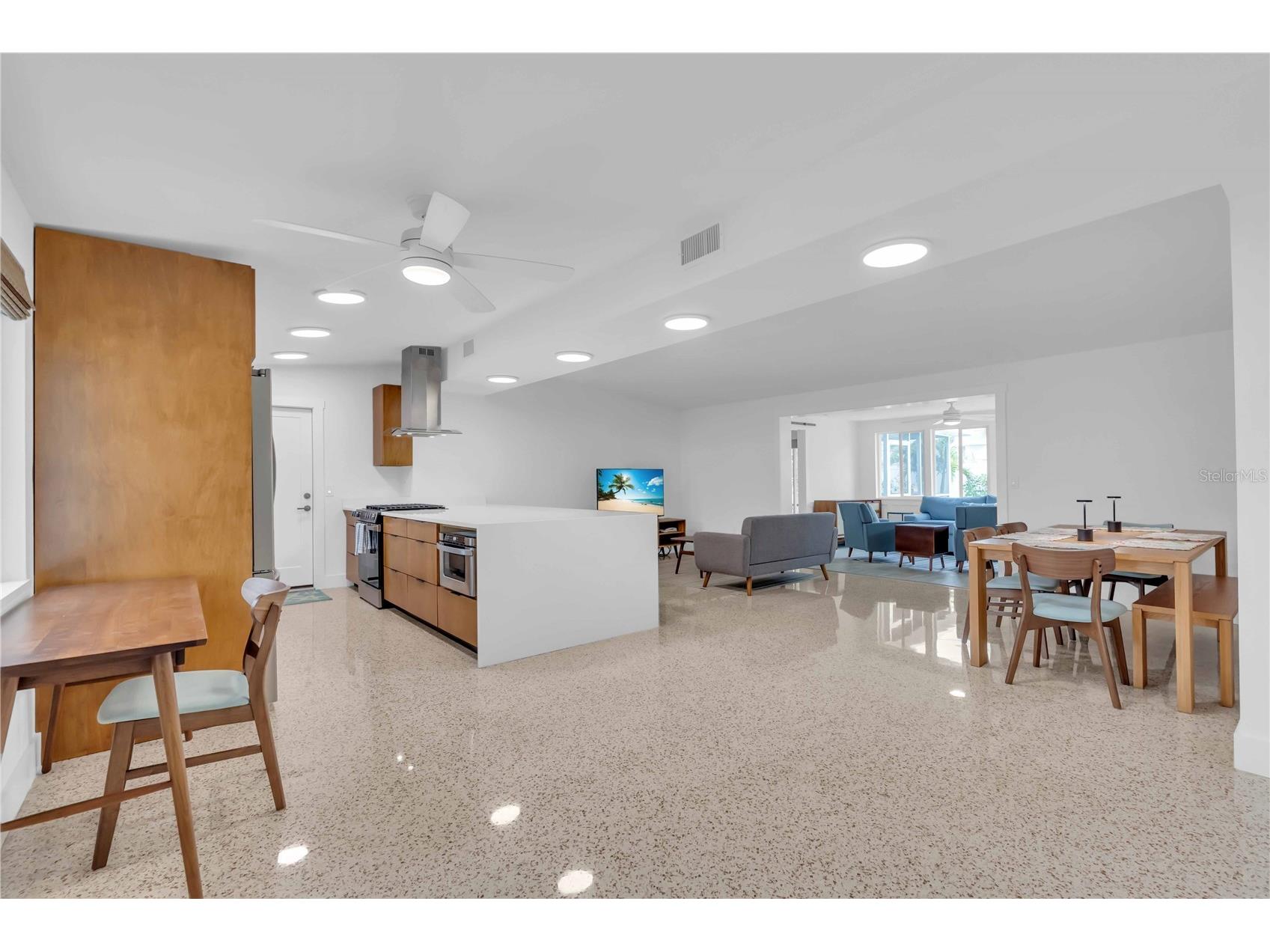 306 66th Street Holmes Beach FL 34217 A4678590 image11