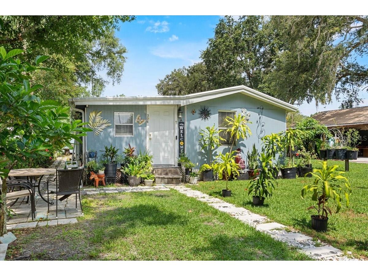 306 Avenue A Wahneta E Winter Haven FL 33880 TB8464408 image1