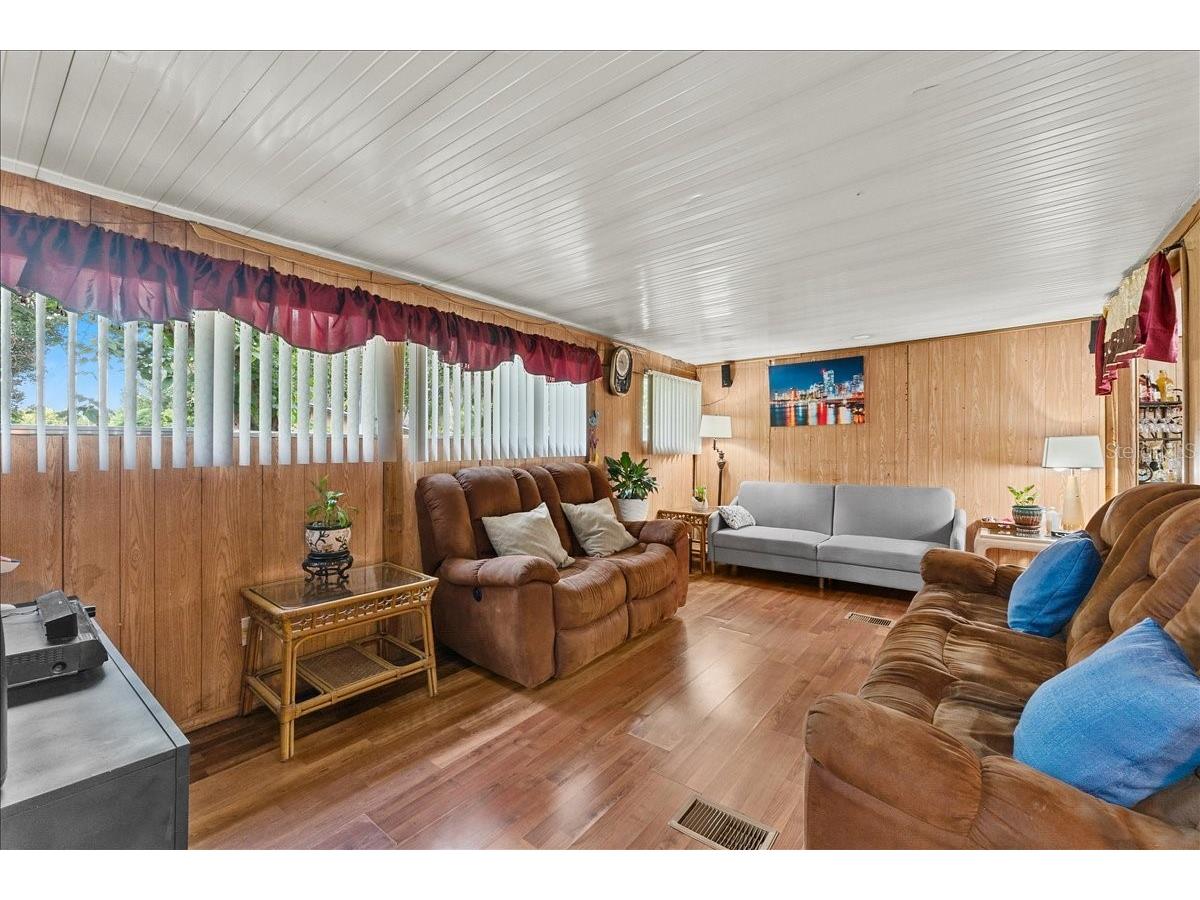 306 Avenue A Wahneta E Winter Haven FL 33880 TB8464408 image9