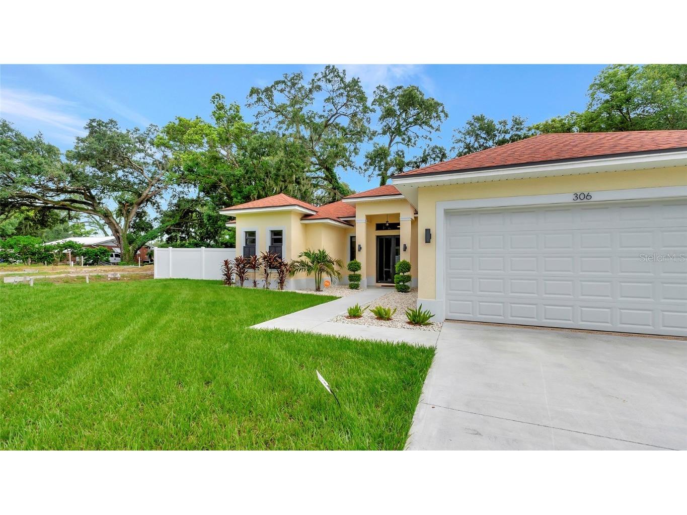 306 E Clay Avenue Brandon FL 33510 TB8450757 image1