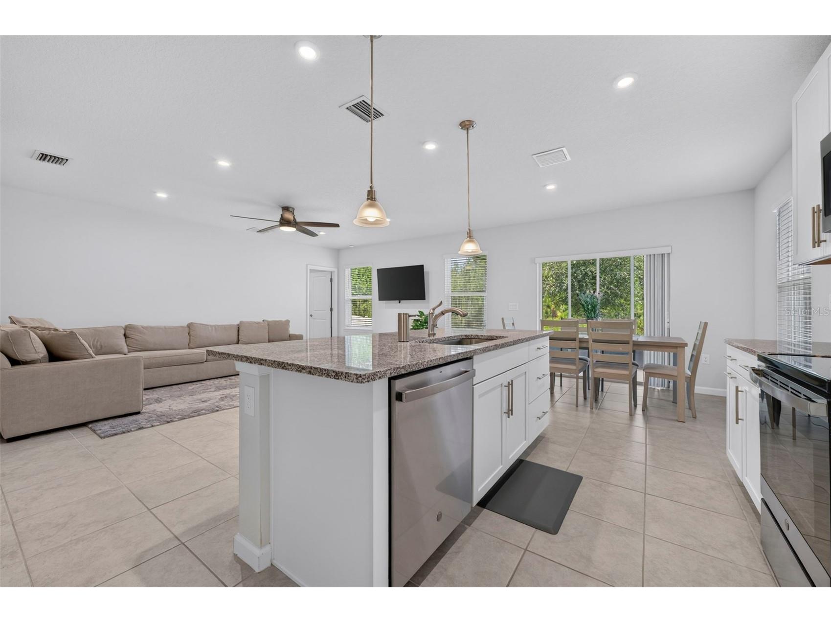 306 Eagle Harbor Way Daytona Beach FL 32124 V4949740 image10