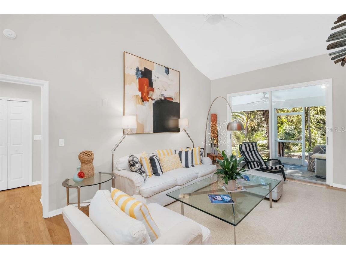 306 Fan Palm Court NE Saint Petersburg FL 33703 TB8445517 image9