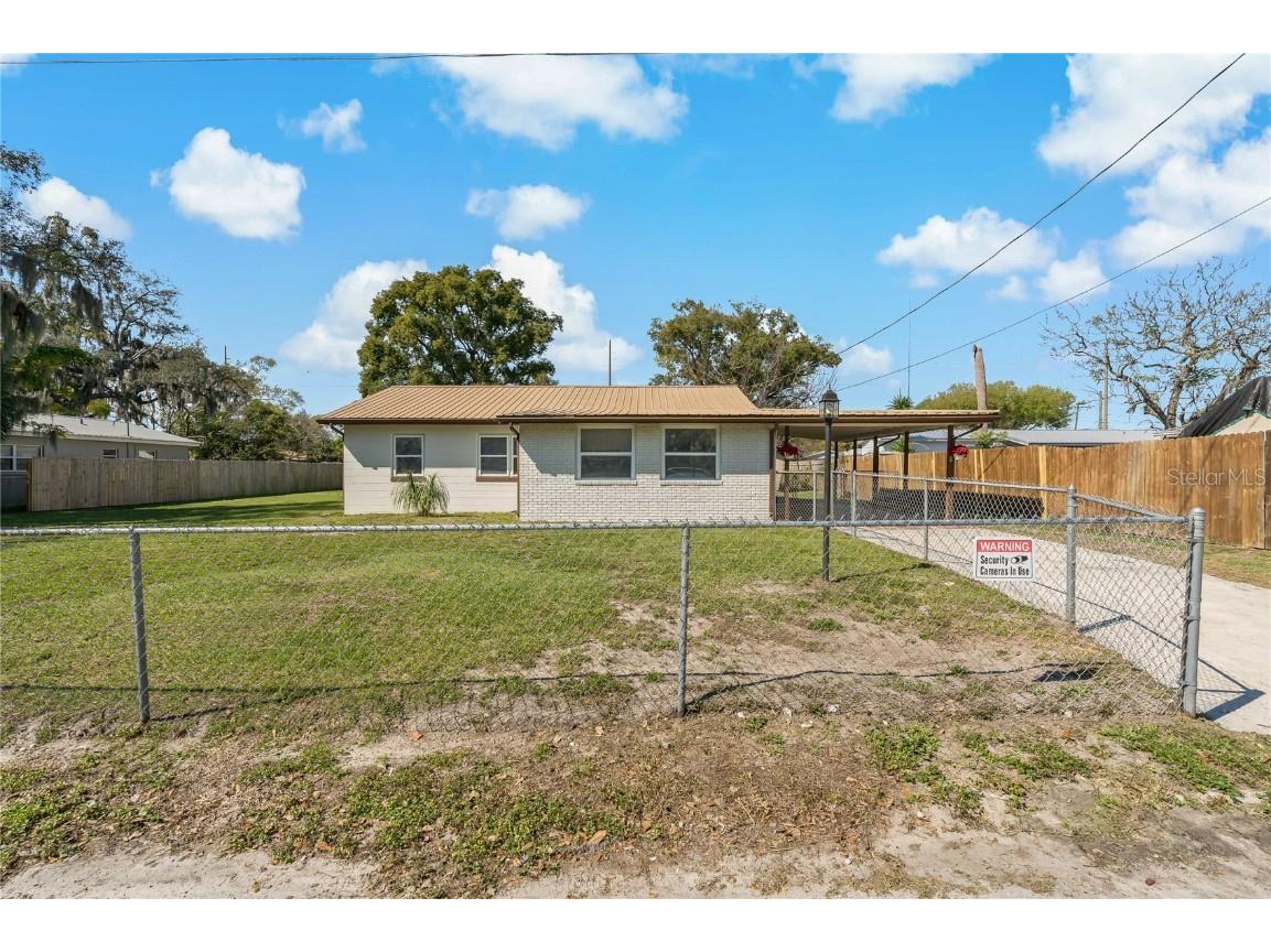 306 Florida Dr Auburndale FL 33823 P4929333 image1
