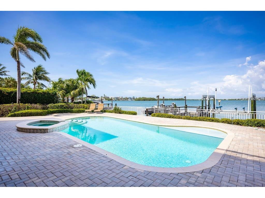 306 Harbor Drive Indian Rocks Beach FL 33785 - INTRACOASTAL WATERWAY TO GULF TB8407156 image39