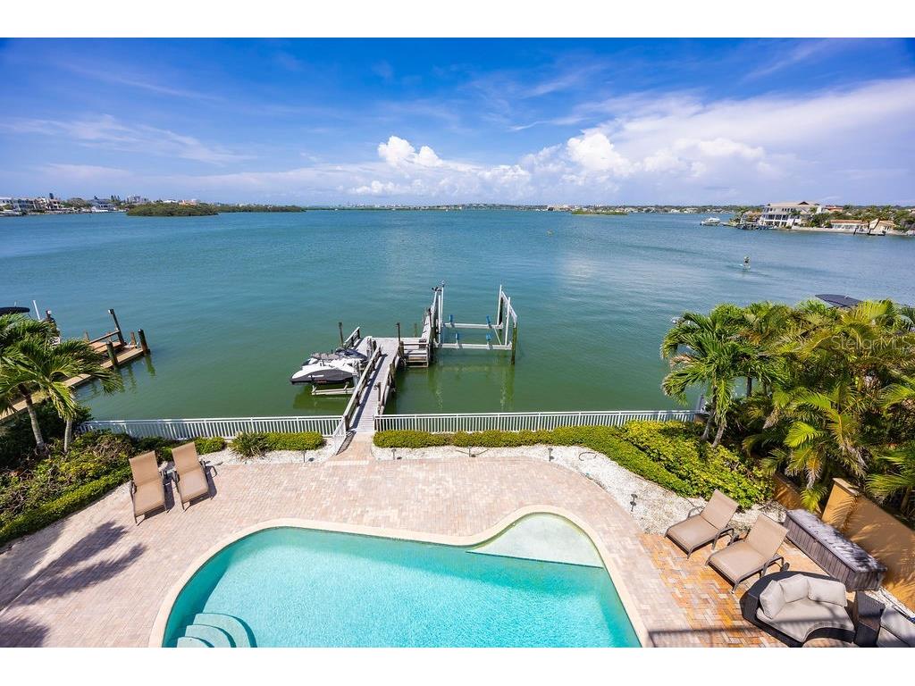 306 Harbor Drive Indian Rocks Beach FL 33785 - INTRACOASTAL WATERWAY TO GULF TB8407156 image4