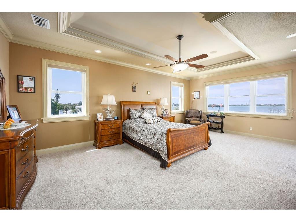 306 Harbor Drive Indian Rocks Beach FL 33785 - INTRACOASTAL WATERWAY TO GULF TB8407156 image8