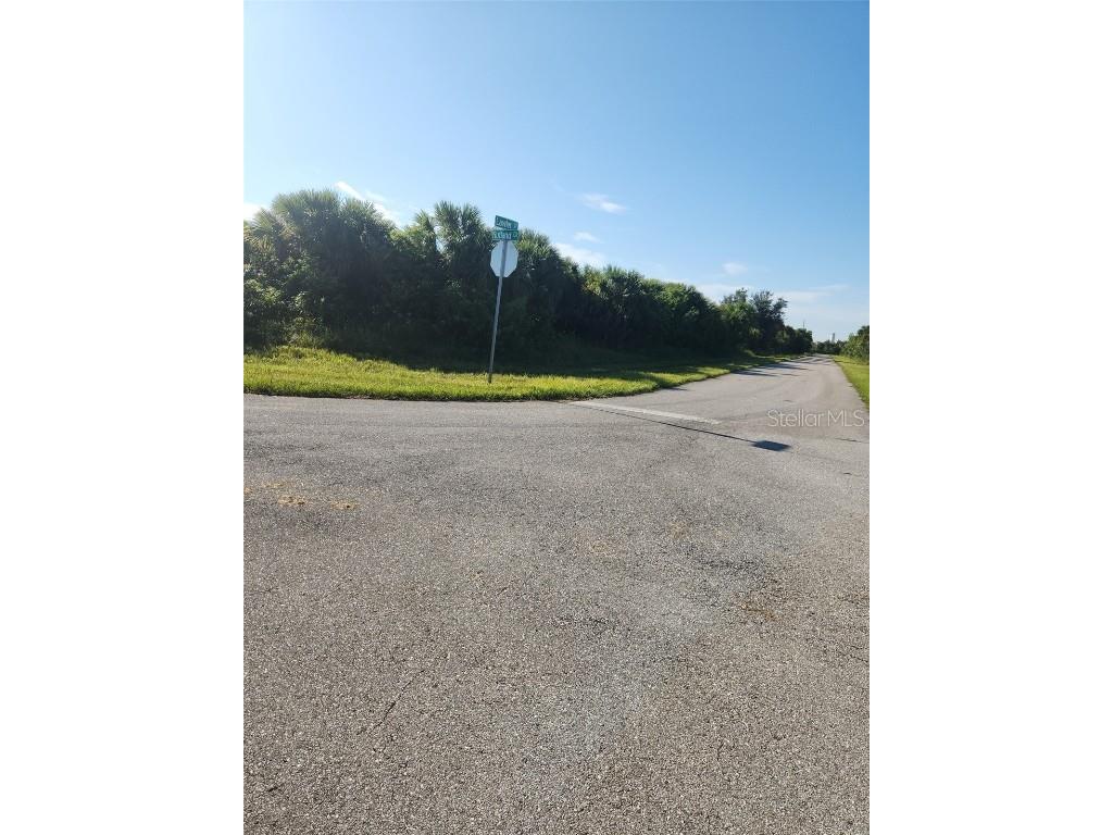 306 Lawler Street Port Charlotte FL 33954 A4626364 image1